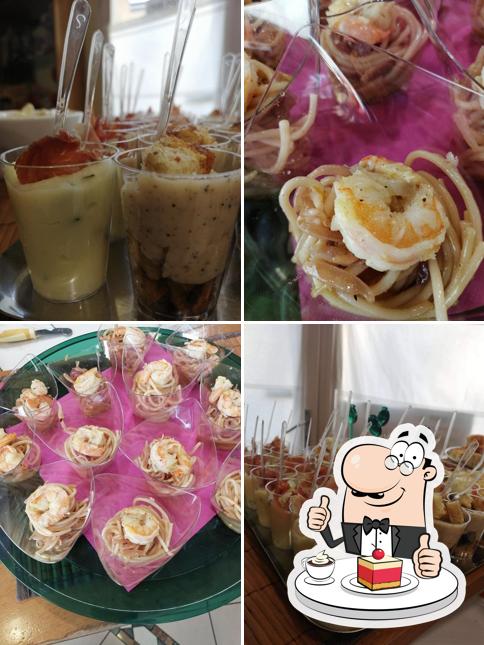 Bar Del Teatro Argenta serve un'ampia gamma di dolci