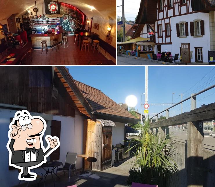 Dai un'occhiata agli interni di Housis Bikerbar/Bistro Halbmond