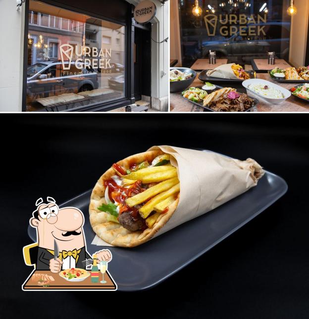 Dai un’occhiata alla foto che raffigura la cibo e esterno di URBAN GREEK