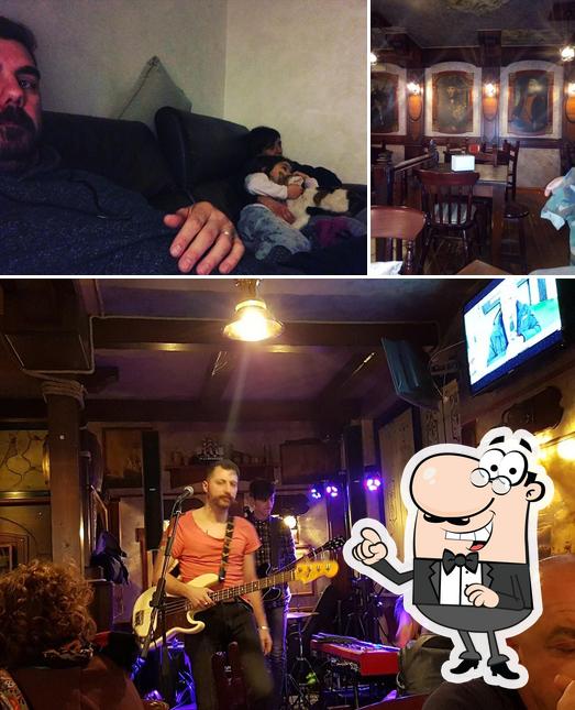 Gli interni di Victory Pub