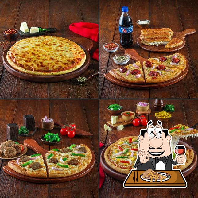 Order various kinds of pizza