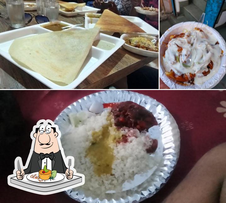 Meals at Delhi Chaat Bhandaar