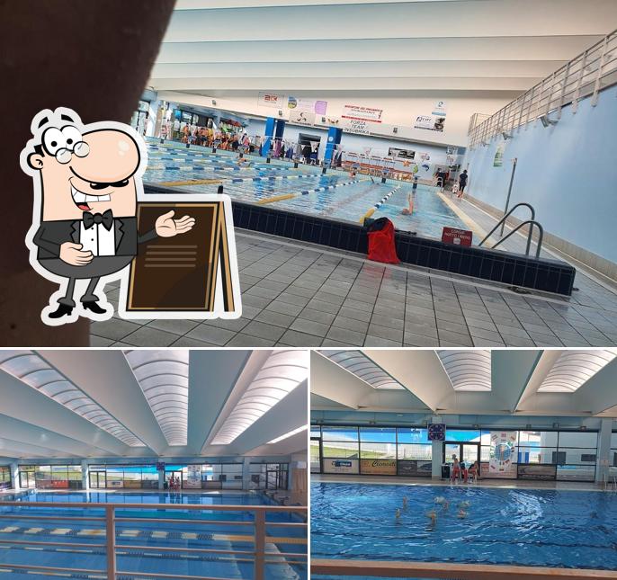 Goditi la vista dall'area esterna di Wave centro sportivo, palestra e piscina