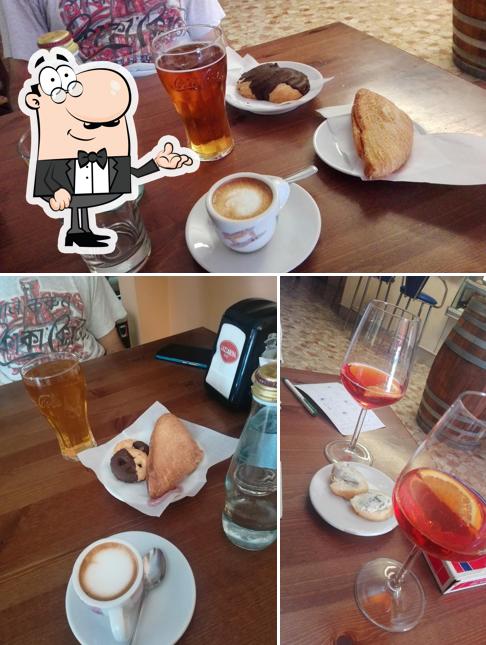 Gli interni di Bar Al Cacciatore