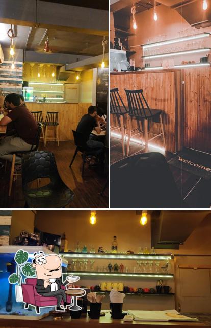 The interior of Cafe Momocita