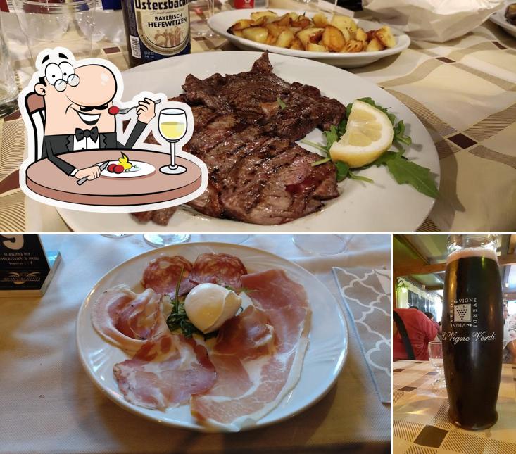 Tra le varie cose da L'Agrumeto si possono trovare la cibo e birra