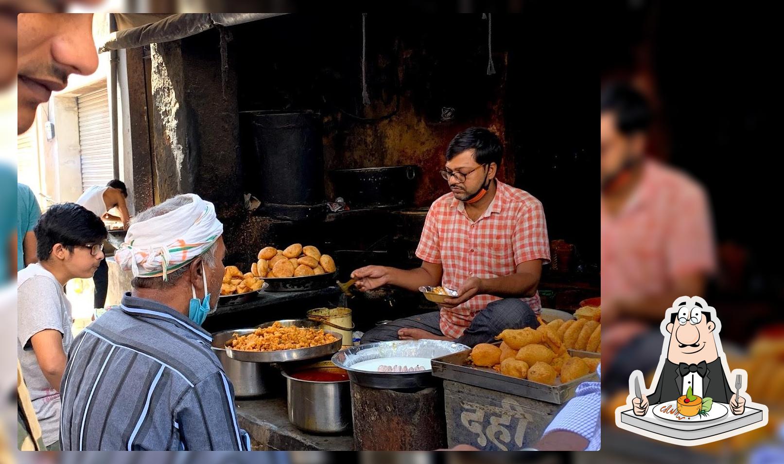 Raju khaitan Samosa Kachori