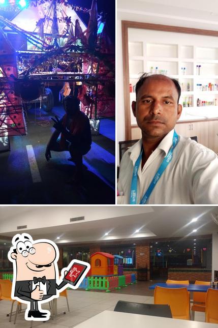 Look at the picture of Shudh Bhojnalaya