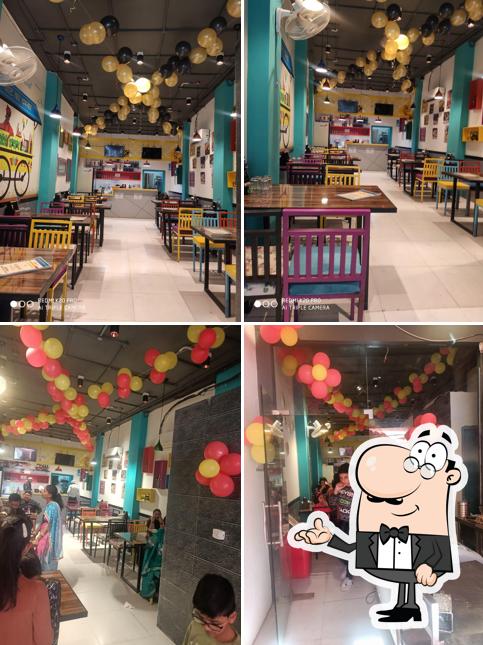Check out how Chaat Ka Chaska looks inside