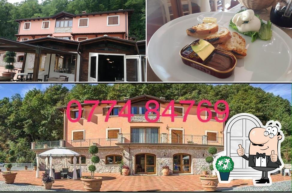 La esterno e cibo del ristorante