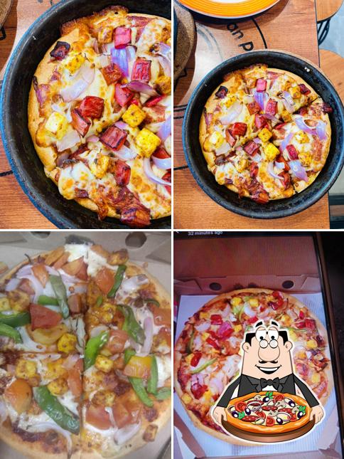 Pick pizza at Pizza Hut Dighi, Pune Pick pizza at Pizza Hut Dighi, Pune