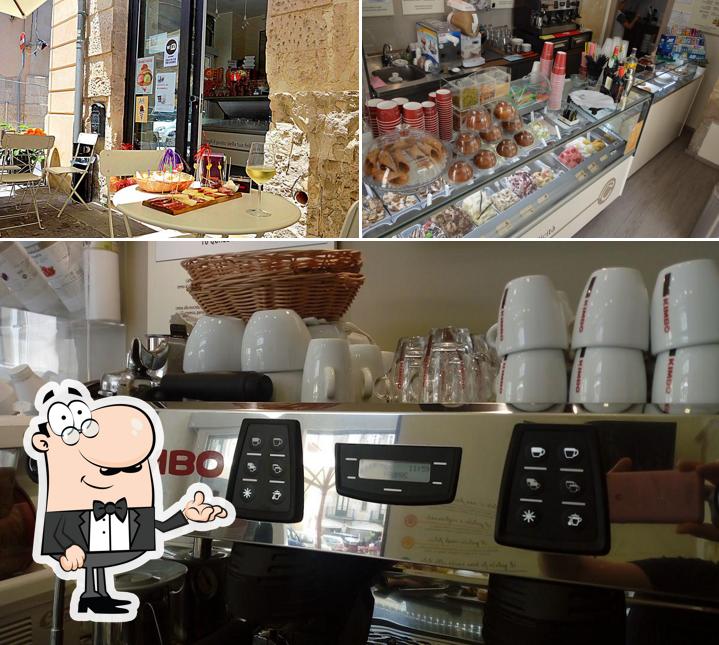 Gli interni di Caffe, Gelateria CREMA&CIOCCOLATO