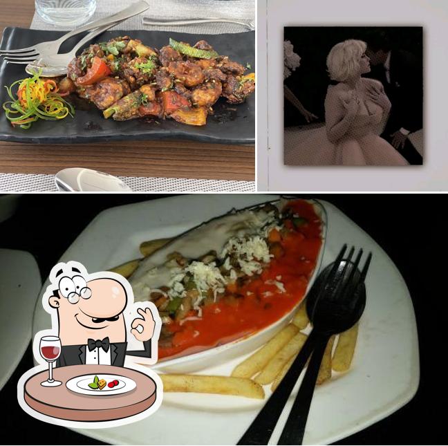Food at Gold Wings