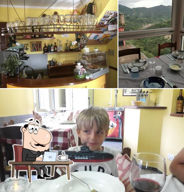 Dai un'occhiata agli interni di Antiga Ustaia Zita
