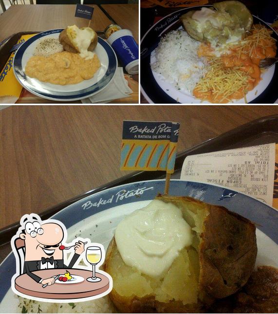 Comida em Baked potato