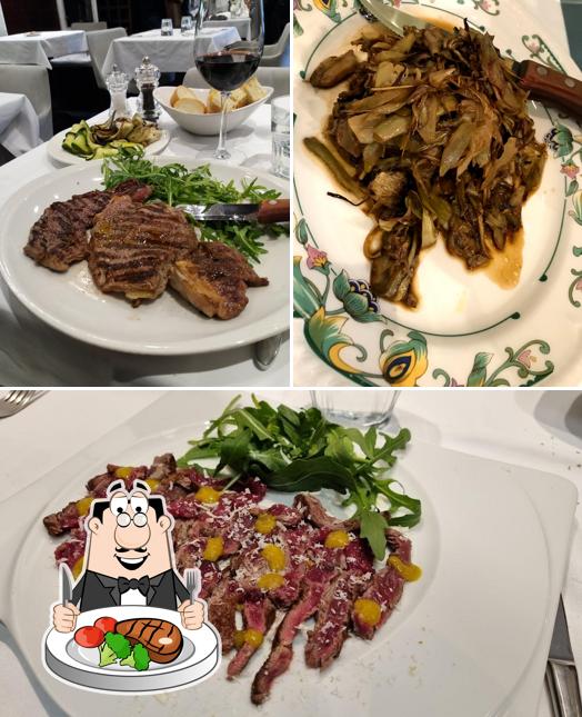 C'è un'ampia selezione di pasti per gli amanti della carne