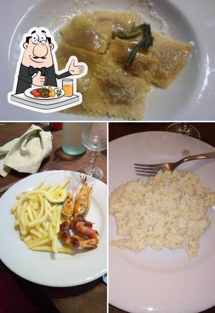 Platti al Bar Trattoria Cascina Traversagna
