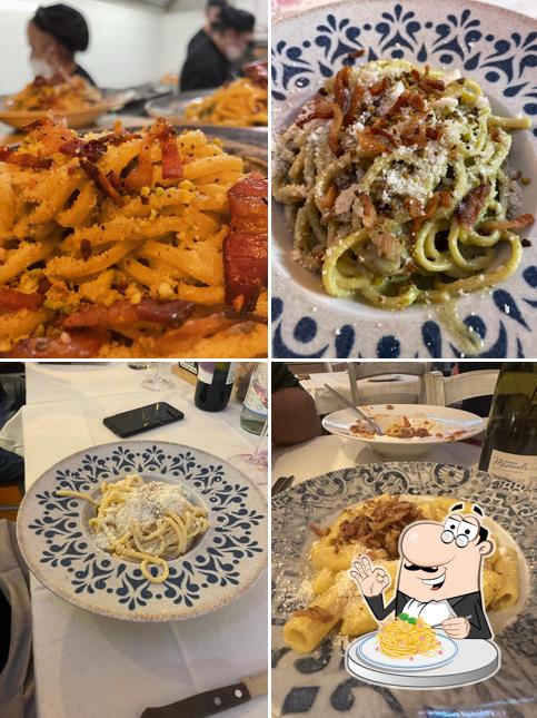 Spaghetti alla carbonara al Dalla Sora Franca