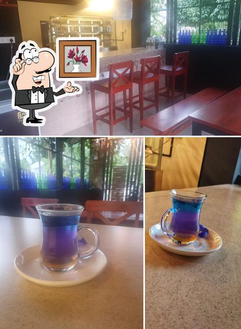 Rose Buds & Honeycomb Cafe