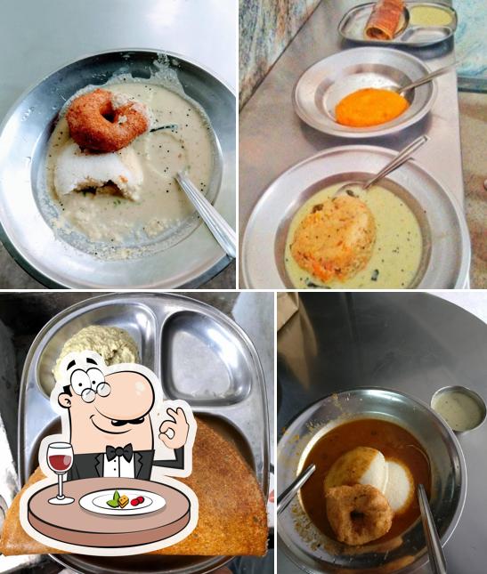 Food at Shankara Narayana Refreshments (S. N. Refreshments)