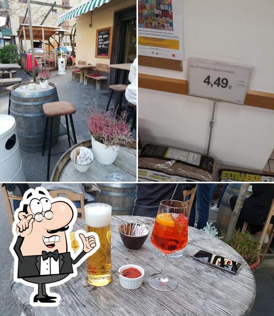 L'angolo Di Marì si caratterizza per la interni e birra