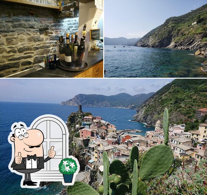 Gli esterni di Vineria Santa Marta