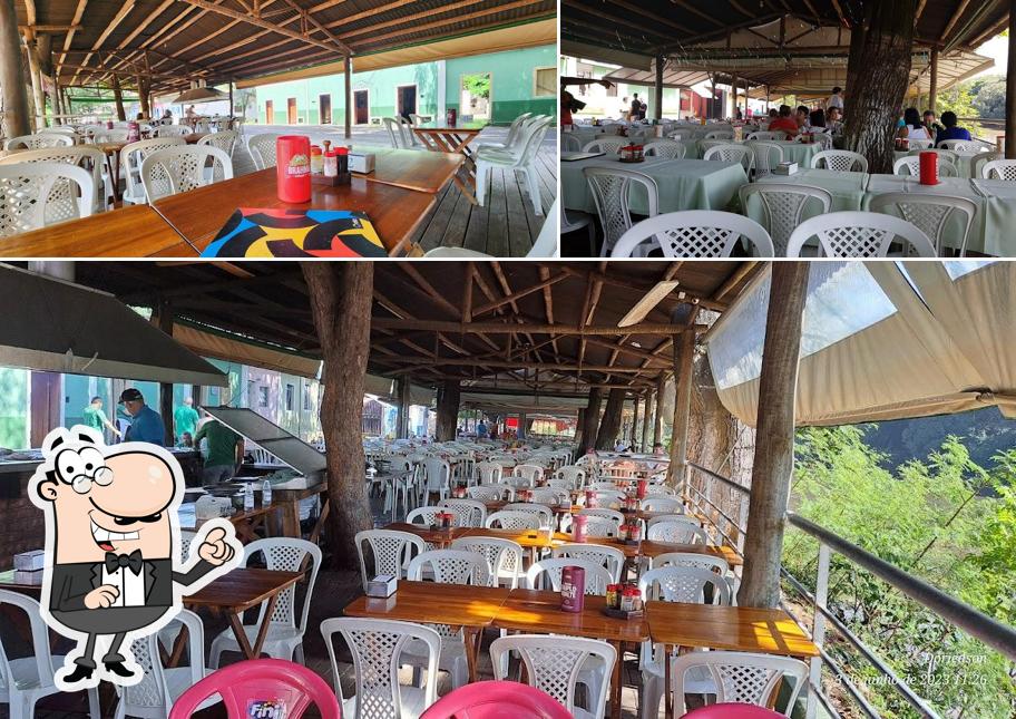 O interior do Restaurante Do Chevette