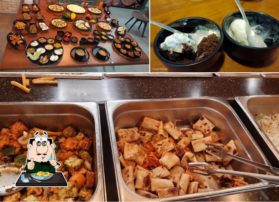 Meals at Oliver's Pizza (Kudasan)