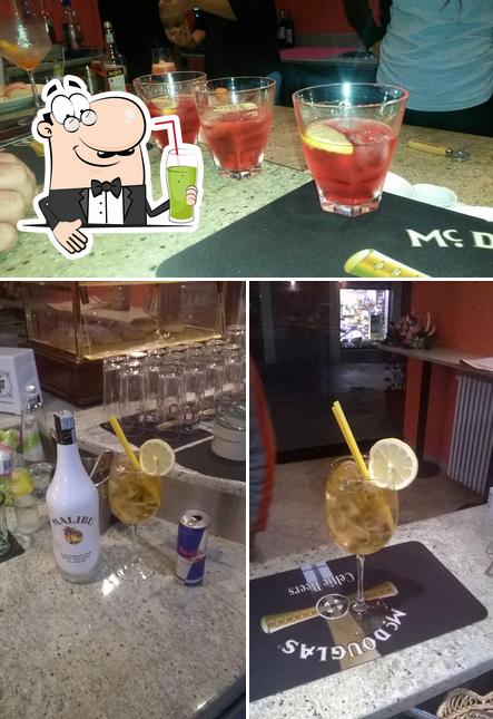 Goditi un drink a Bar plaza café
