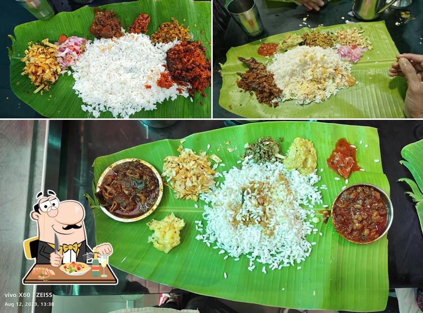 Food at Ela Oonu
