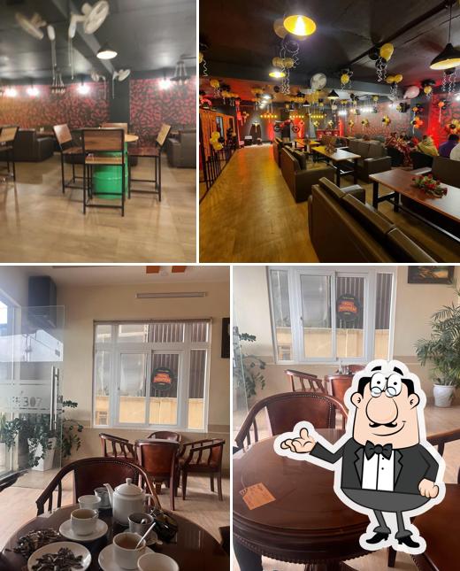 The interior of Cafe 307
