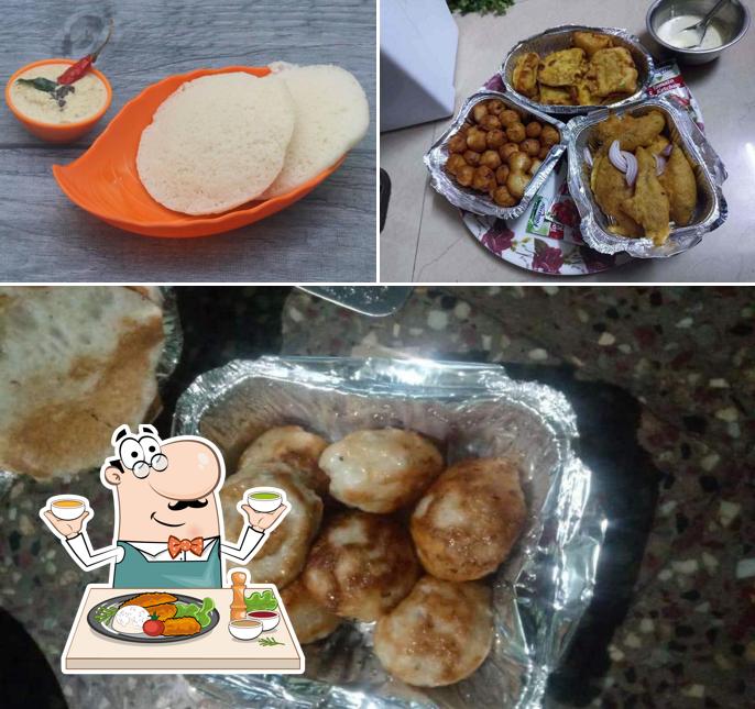 Food at Mom's Kitchen