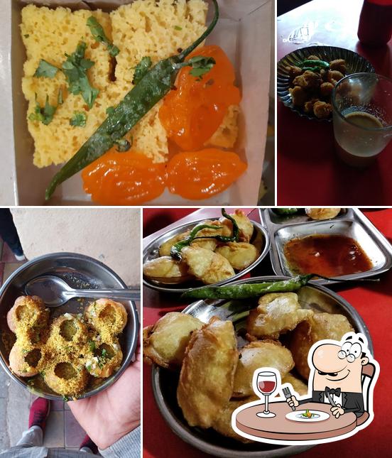 Food at Dinesh Hotel & dosa centre