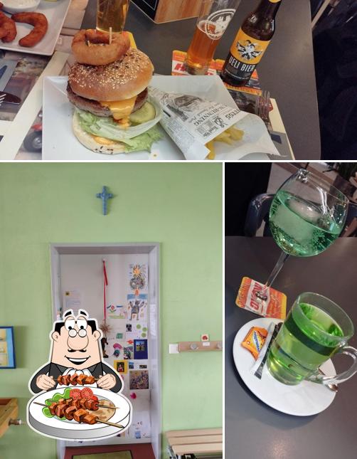La cibo e interni del ristorante
