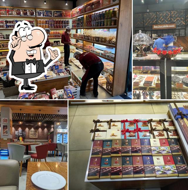 Check out how NIK BAKER'S looks inside