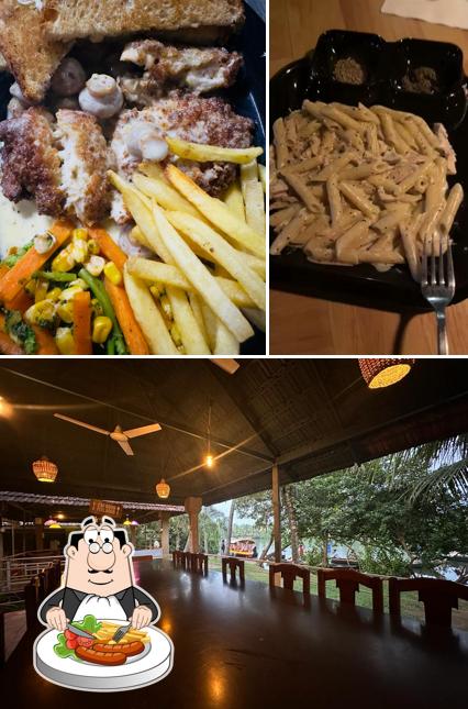 This is the picture showing food and interior at Cafe d' Confluence