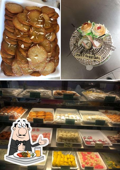 Food at Bhaiye Di Hatti