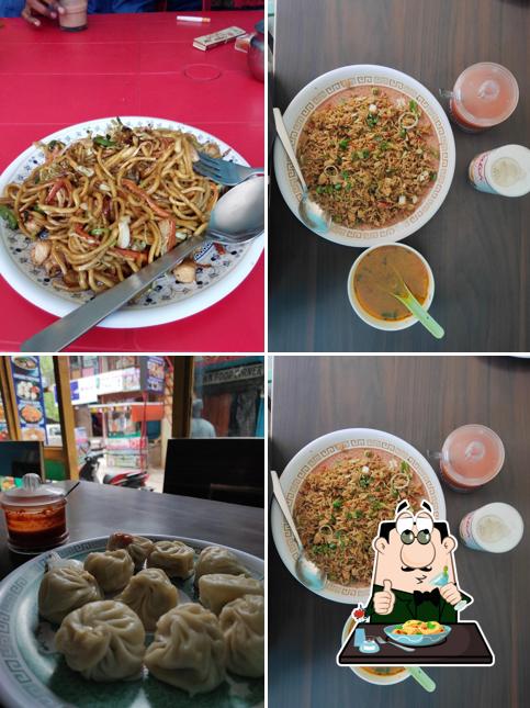 Food at Usha Dhaba & Chinese Dish