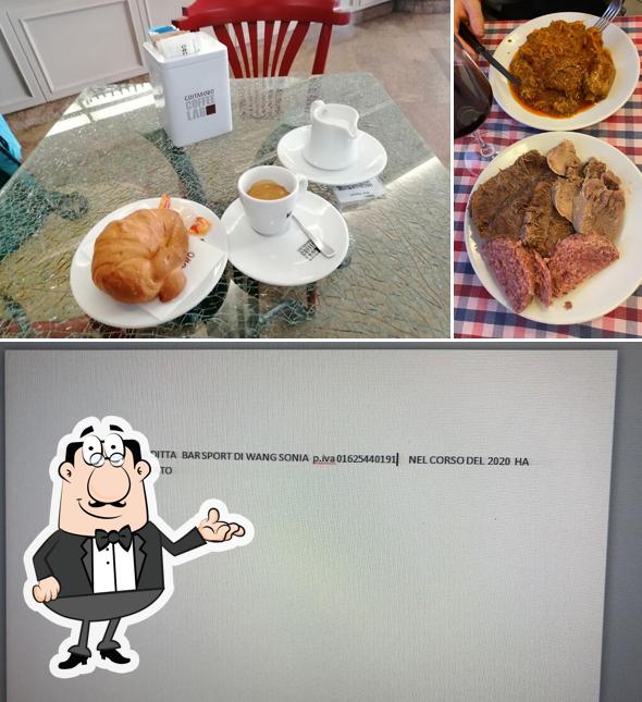 Dai un'occhiata agli interni di Bar Sport