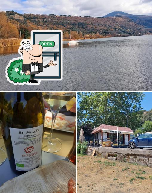 La esterno e vino del ristorante