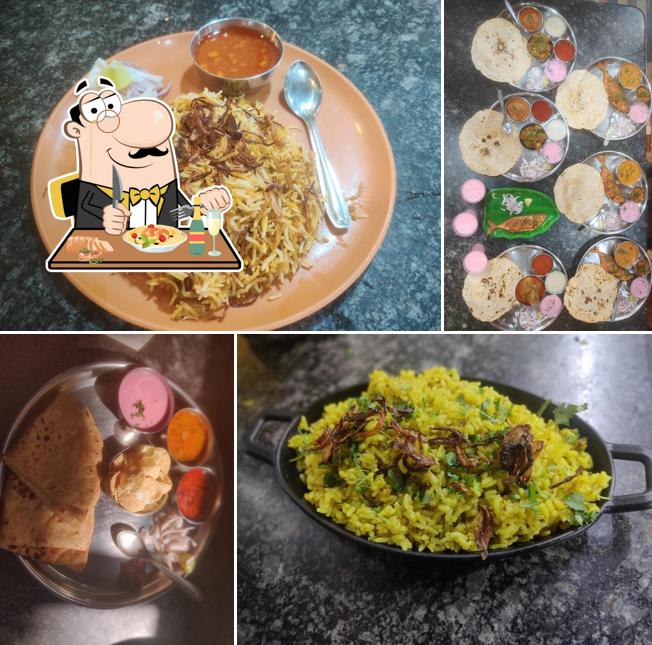 Pad thai at HOTEL GATEWAY OF KOLHAPUR (Taste of Tradition)