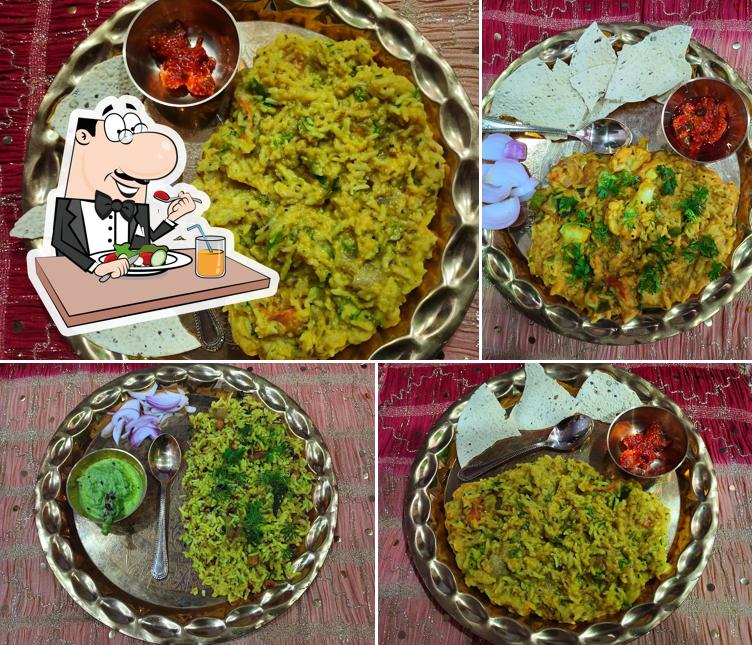 Food at Khichdi King Akola