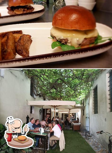 Prova un hamburger a LIBUM srl
