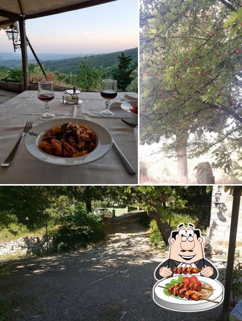 La cibo e esterno del ristorante
