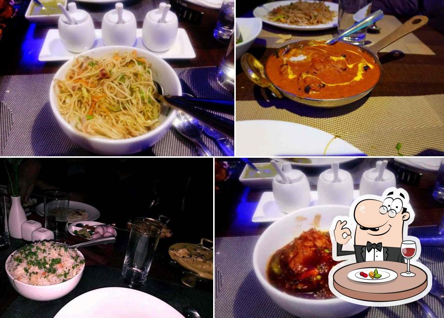 Food at 11 to 11 Tastebusterzz