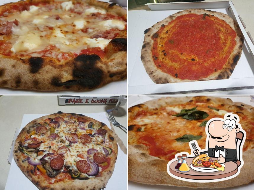 Ordina tra le svariate varianti di pizza
