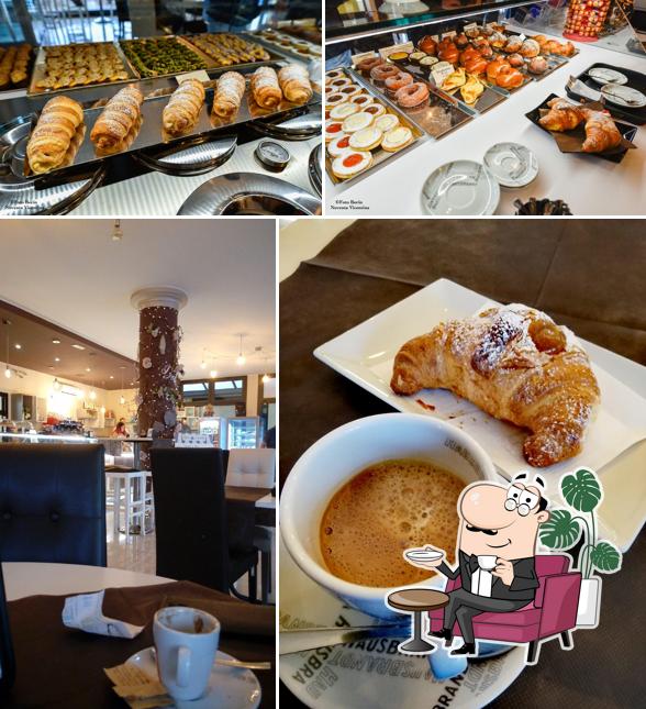 Dai un'occhiata agli interni di Bar Pasticceria Dolci Momenti Specialità dolci siciliani