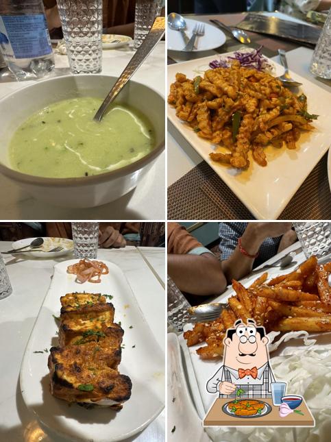 Chicken wings at VIRAASAT