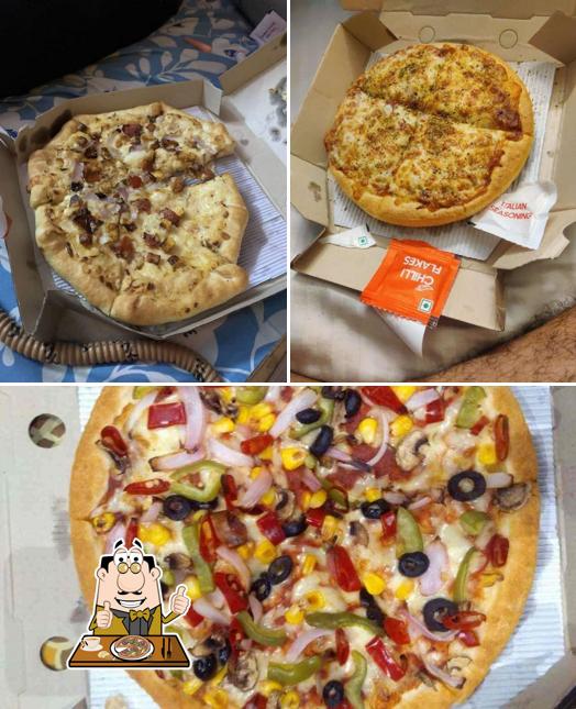 At Pizza Hut Bidhannagar, Kolkata, you can get pizza