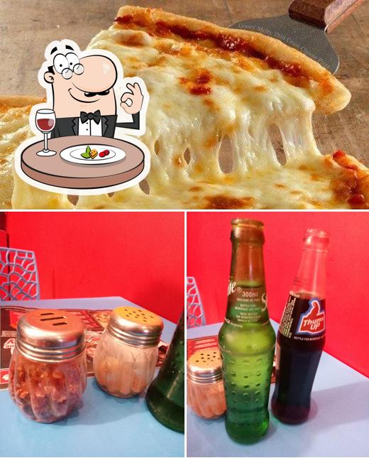 Food at Pizza Club